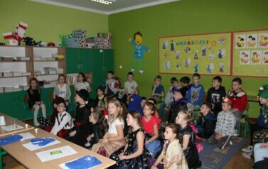 Andrzejki w przedszkolu i klasach I-III 180