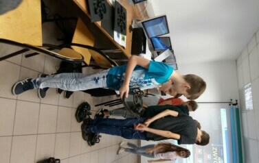 "W świecie robot&oacute;w" 121
