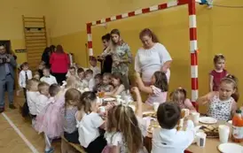 Dzień Mamy i Taty u Krasnali i S&oacute;wek-29.05.2025 2