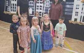 Bal choinkowy przedszkolak&oacute;w i klas I-III 5