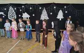 Bal choinkowy przedszkolak&oacute;w i klas I-III 43