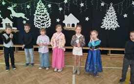 Bal choinkowy przedszkolak&oacute;w i klas I-III 51