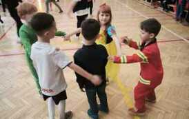 Bal choinkowy przedszkolak&oacute;w i klas I-III 93