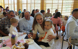 Dzień Mamy i Taty w grupie 3 i 4 - latk&oacute;w 8
