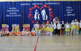 Dzień Mamy i Taty w grupie 3 i 4 - latk&oacute;w 61