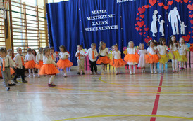 Dzień Mamy i Taty w grupie 3 i 4 - latk&oacute;w 62