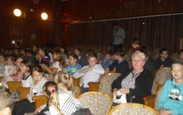 Z wizytą w teatrze 28